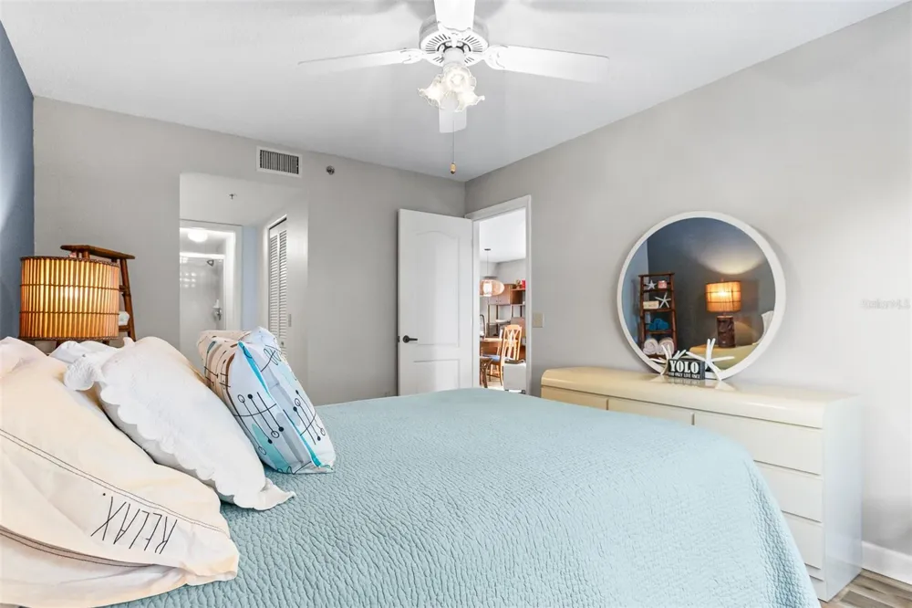 7301 29TH AVENUE DRIVE W #201 Bradenton, FL 34209