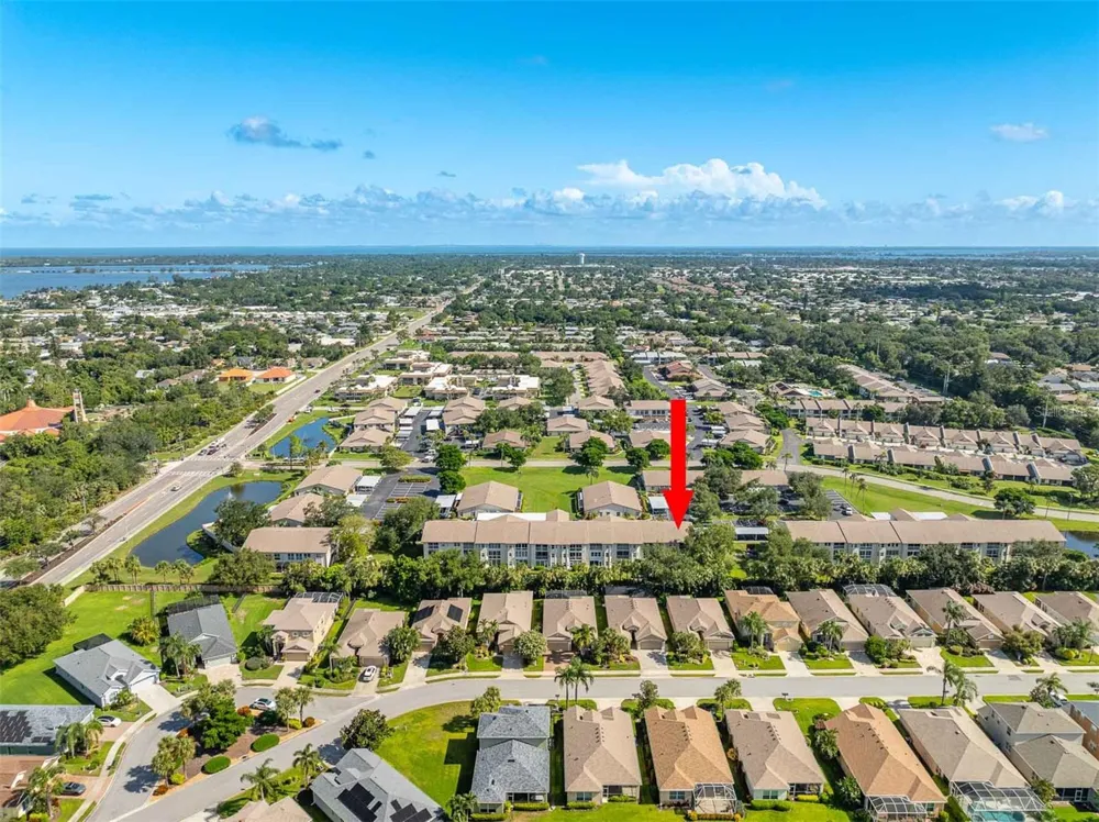 7301 29TH AVENUE DRIVE W #201 Bradenton, FL 34209