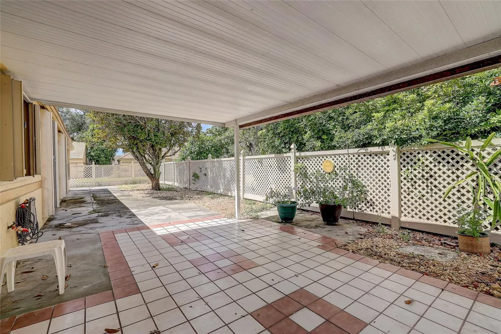 3515 57TH AVENUE DRIVE W Bradenton, FL 34210