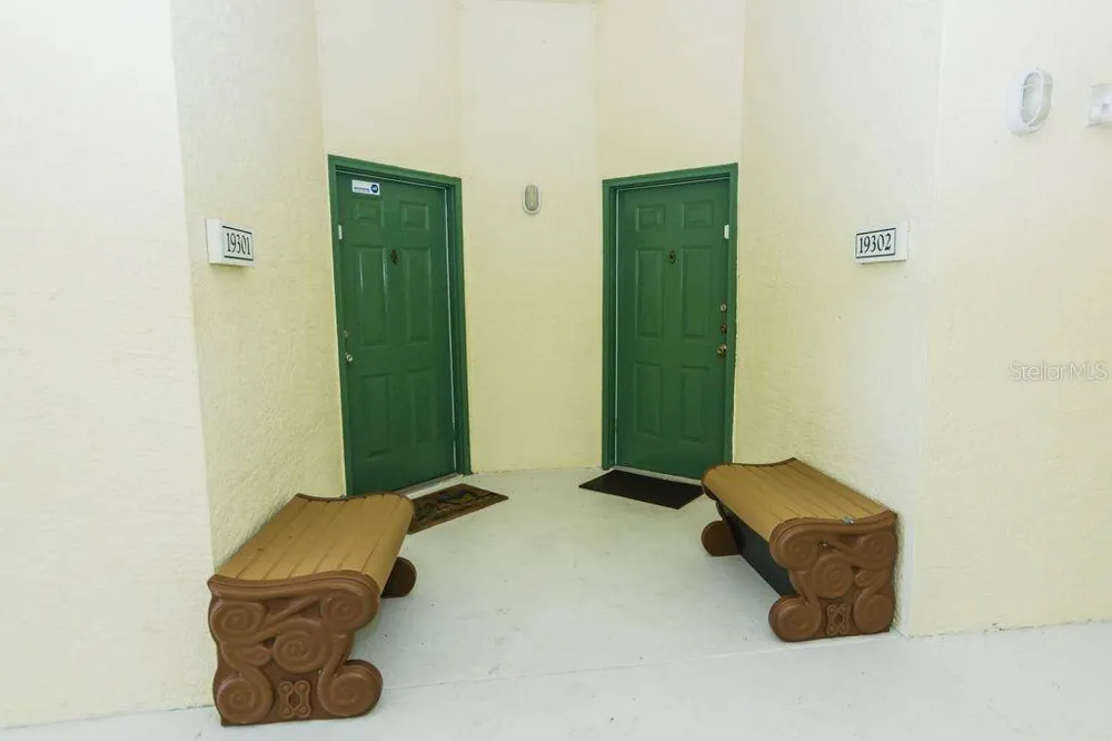 8923 LEGACY COURT #302 Kissimmee, FL 34747
