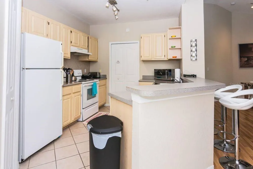 8923 LEGACY COURT #302 Kissimmee, FL 34747