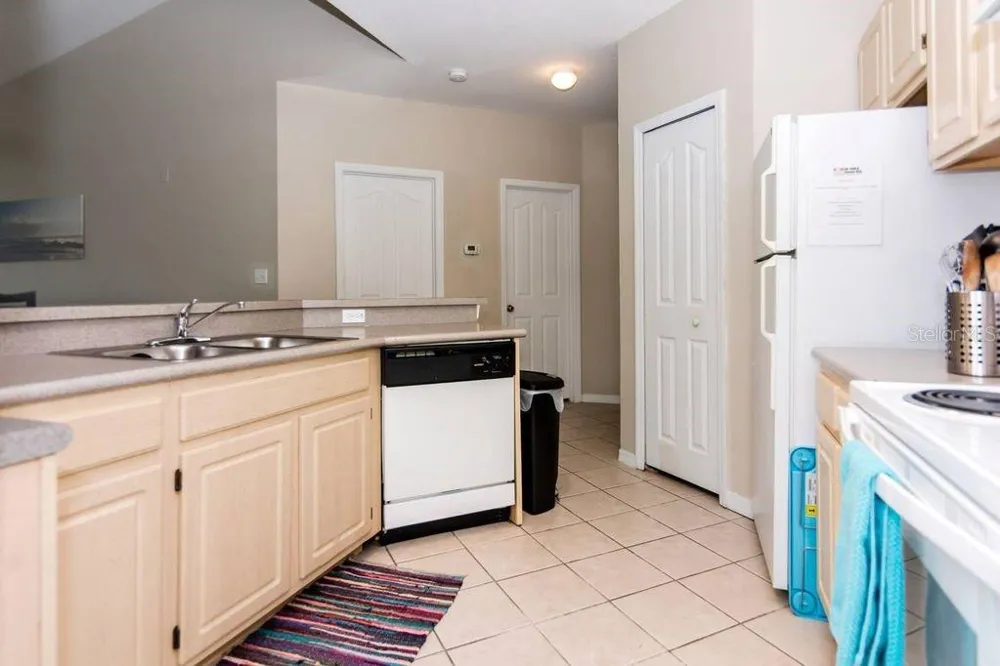8923 LEGACY COURT #302 Kissimmee, FL 34747