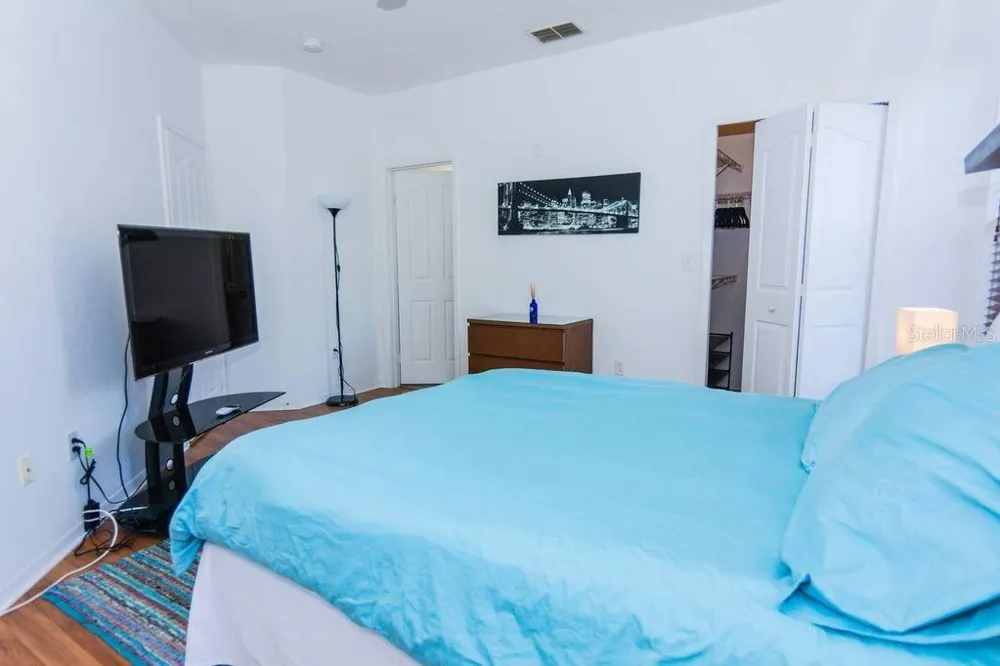 8923 LEGACY COURT #302 Kissimmee, FL 34747