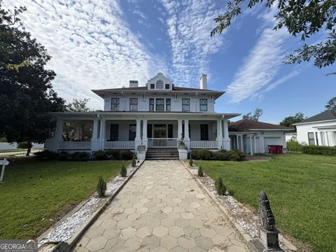 53 W Graham ST