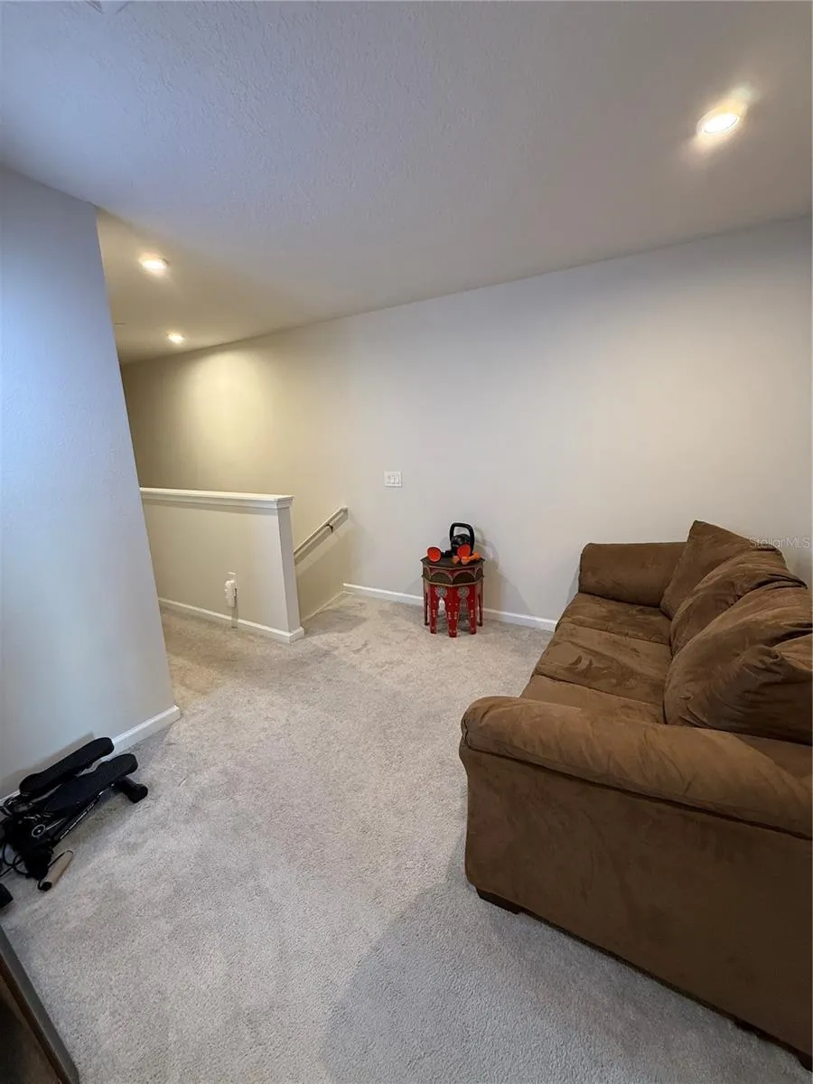 1871 HOLDEN RIDGE LANE Minneola, FL 34715