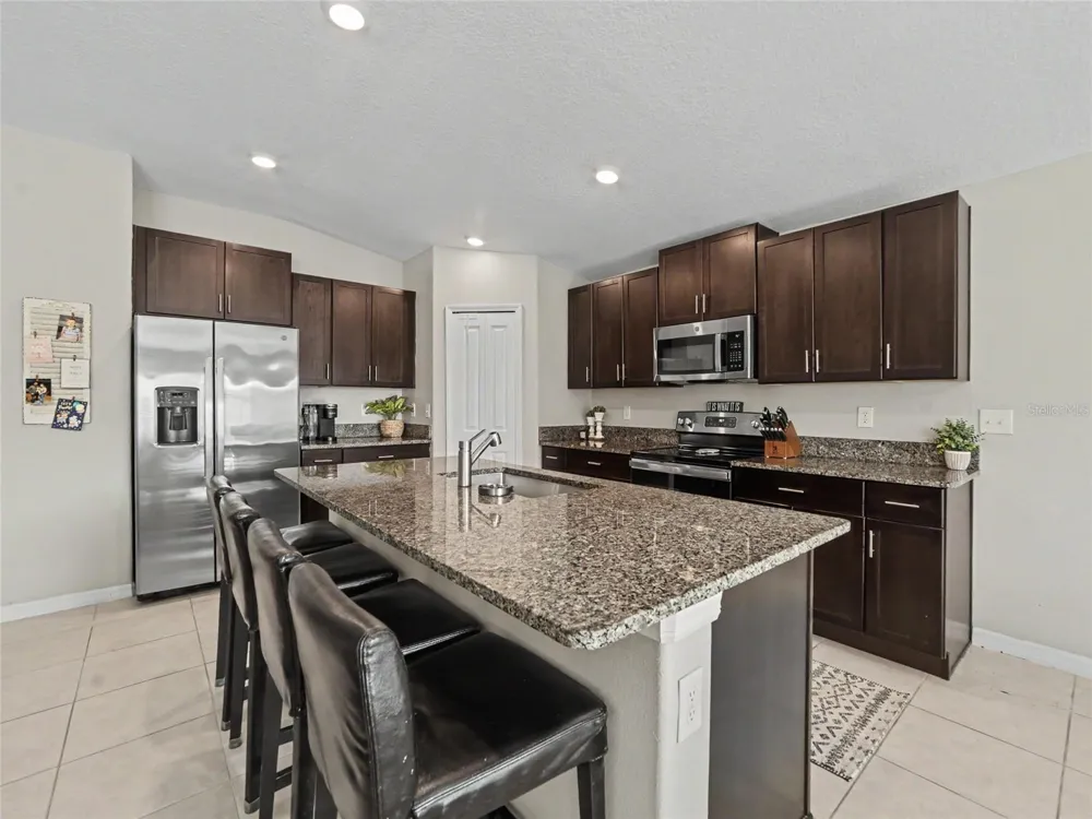 15423 MILLER CREEK DRIVE Ruskin, FL 33573