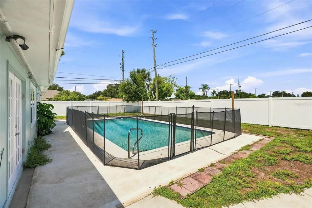 13691 SERENA DRIVE Largo, FL 33774