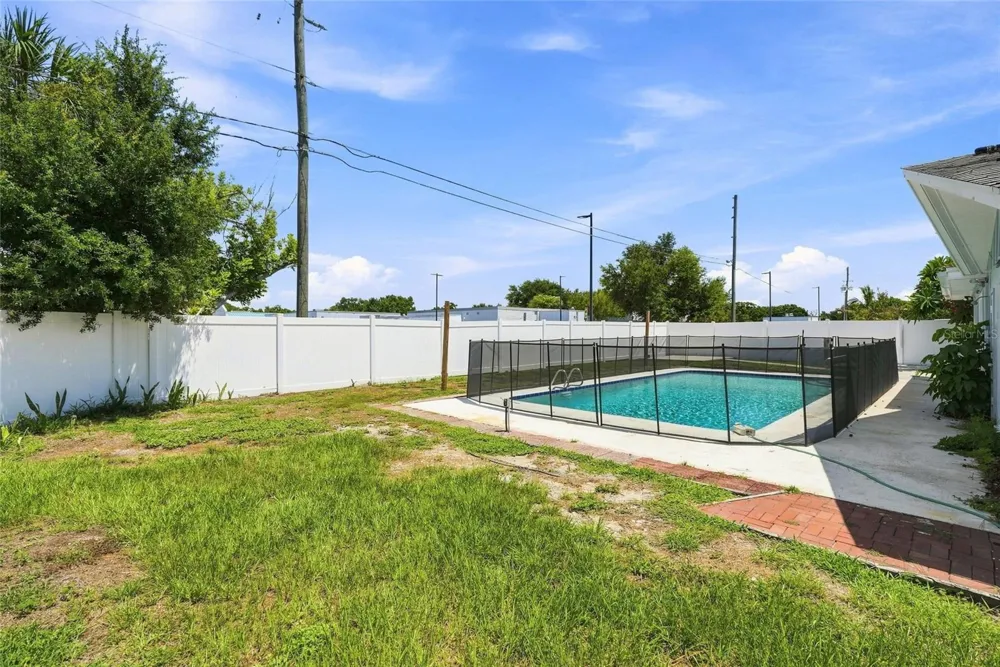 13691 SERENA DRIVE Largo, FL 33774