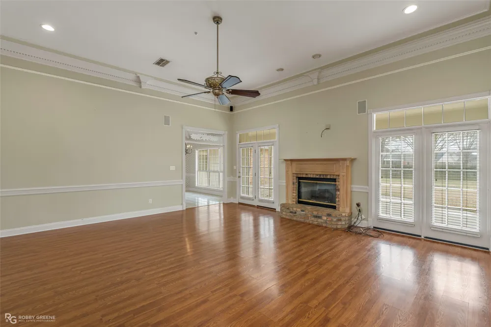 304 Tealwood Drive Bossier City, LA 71111