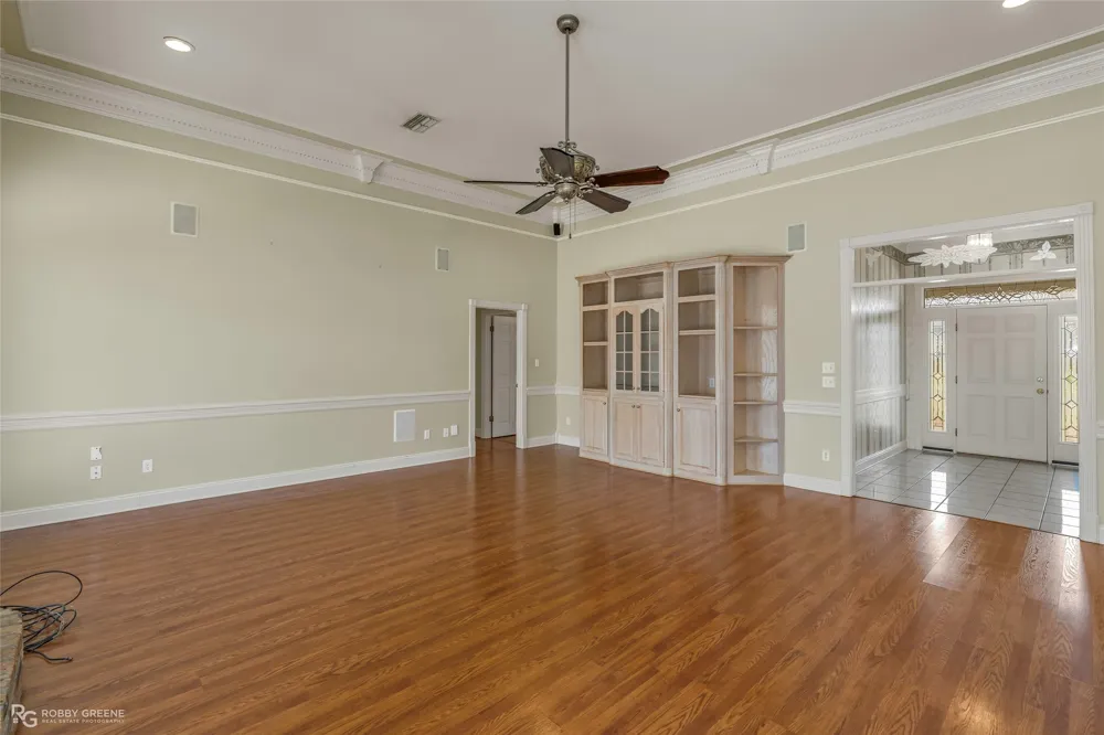 304 Tealwood Drive Bossier City, LA 71111