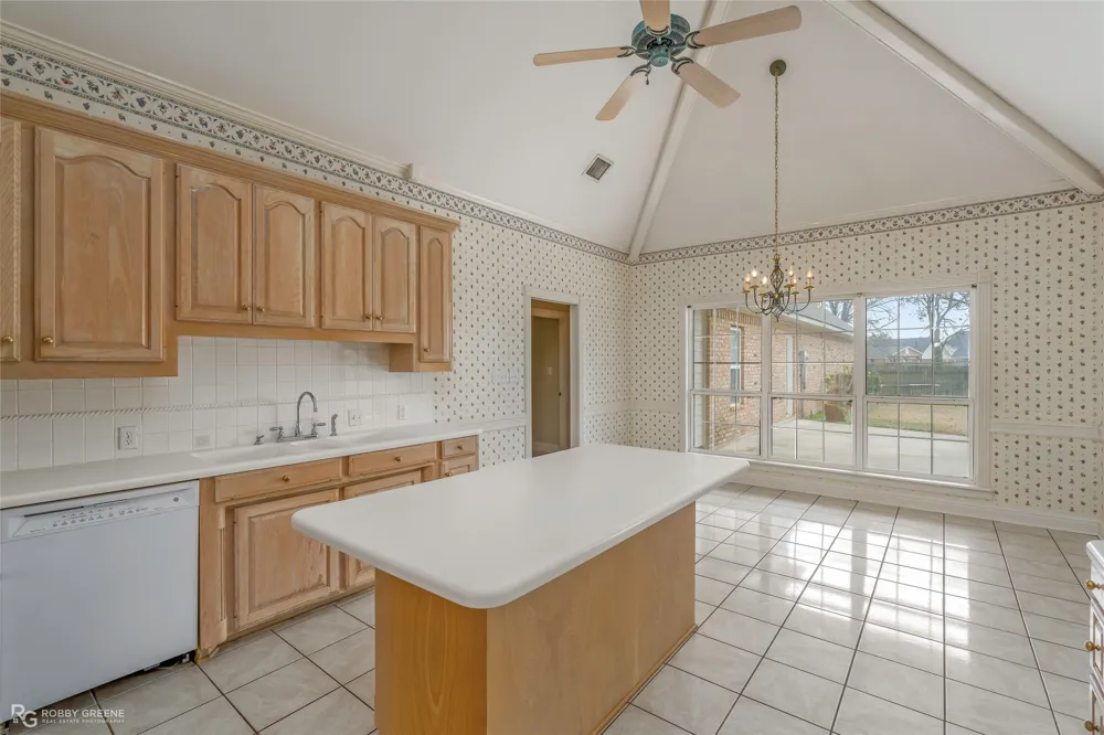 304 Tealwood Drive Bossier City, LA 71111