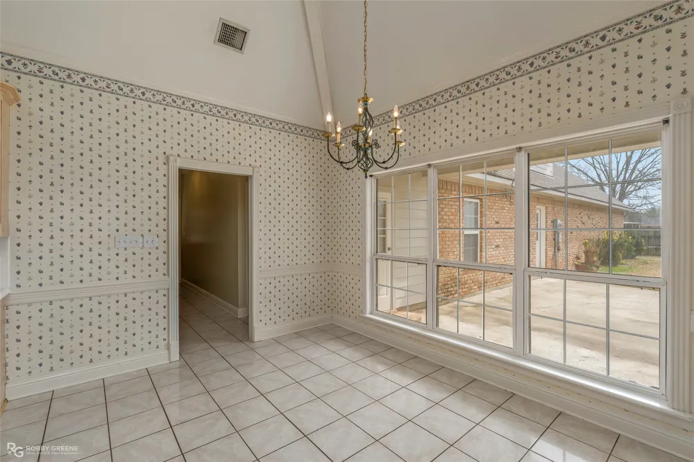 304 Tealwood Drive Bossier City, LA 71111