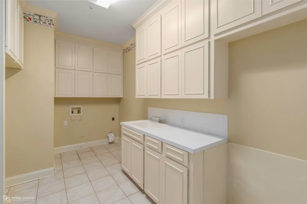 304 Tealwood Drive Bossier City, LA 71111