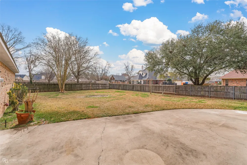 304 Tealwood Drive Bossier City, LA 71111