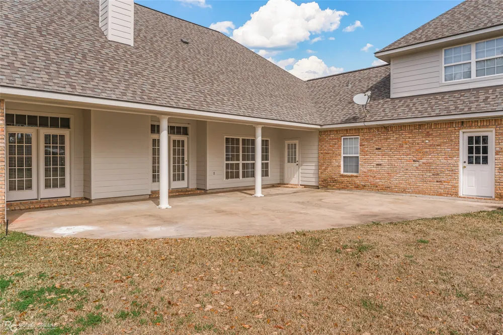 304 Tealwood Drive Bossier City, LA 71111