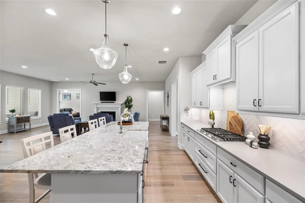 8927 Catamaran Way Montgomery, TX 77316