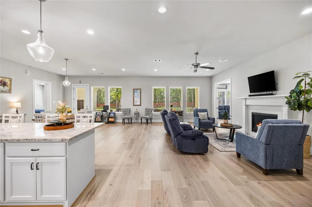 8927 Catamaran Way Montgomery, TX 77316