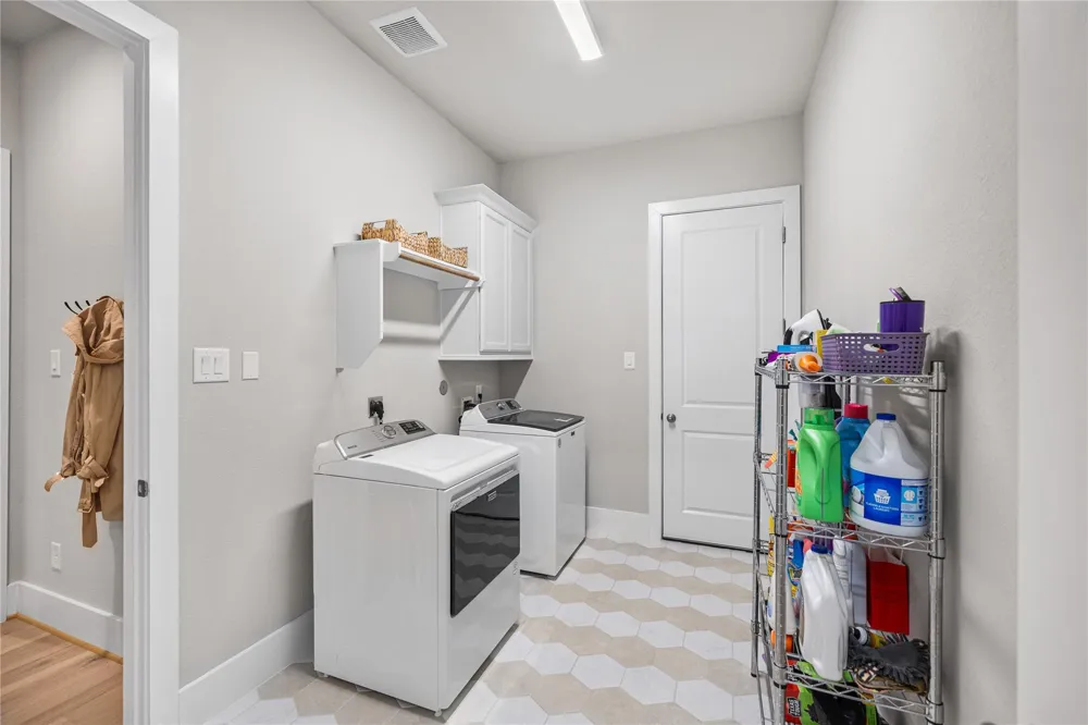 8927 Catamaran Way Montgomery, TX 77316