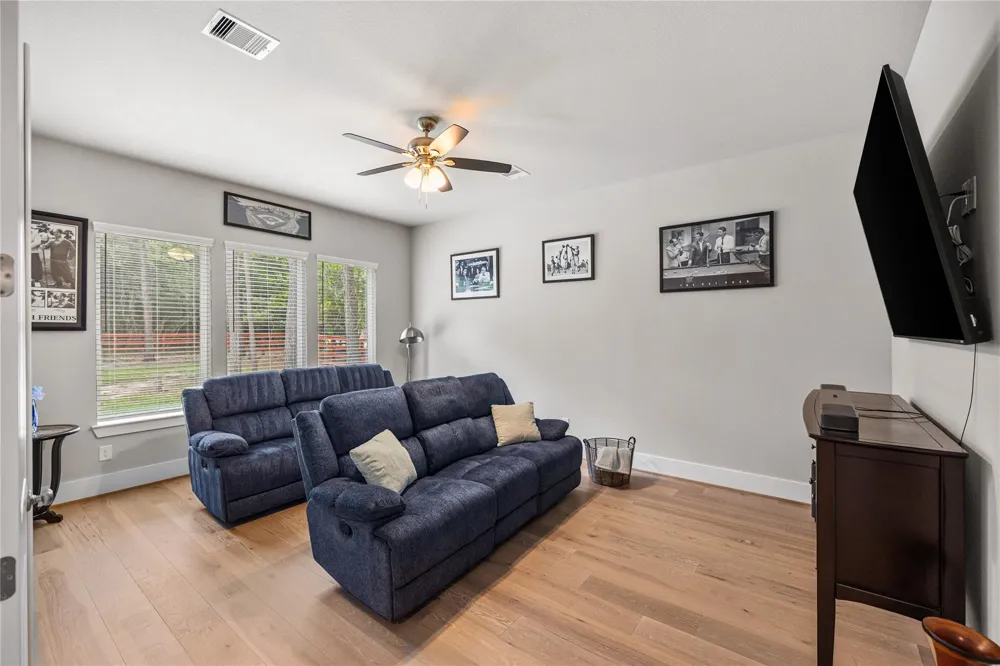 8927 Catamaran Way Montgomery, TX 77316