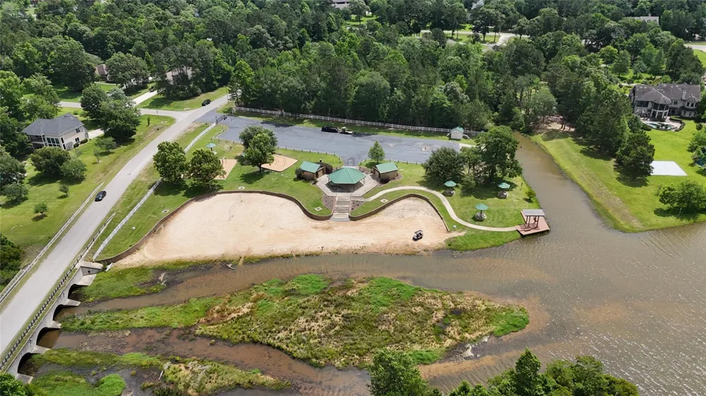 8927 Catamaran Way Montgomery, TX 77316