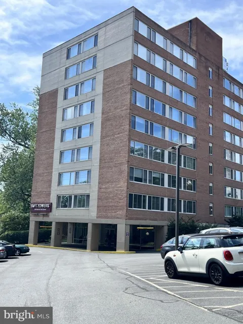 1210 TAFT STREET #103