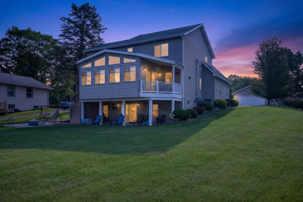 165 Hawthorne Drive Brooklyn, MI 49230