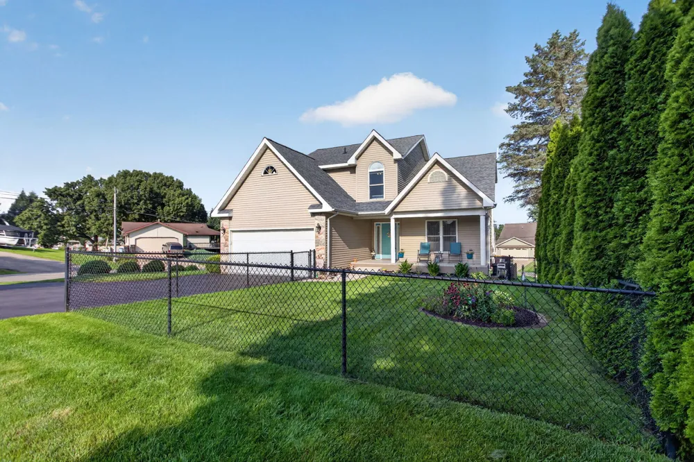 165 Hawthorne Drive Brooklyn, MI 49230