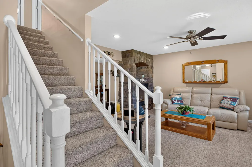 165 Hawthorne Drive Brooklyn, MI 49230