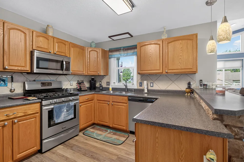 165 Hawthorne Drive Brooklyn, MI 49230