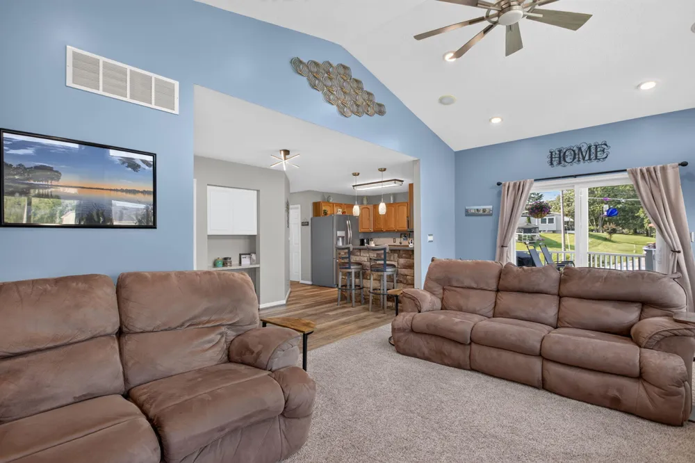 165 Hawthorne Drive Brooklyn, MI 49230