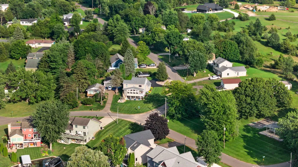 165 Hawthorne Drive Brooklyn, MI 49230