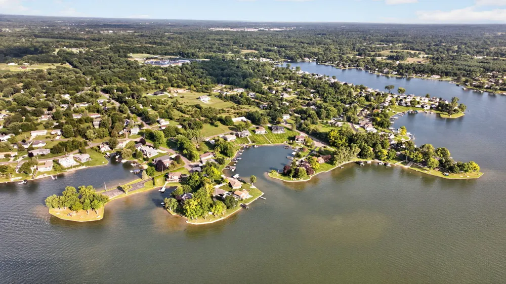 165 Hawthorne Drive Brooklyn, MI 49230