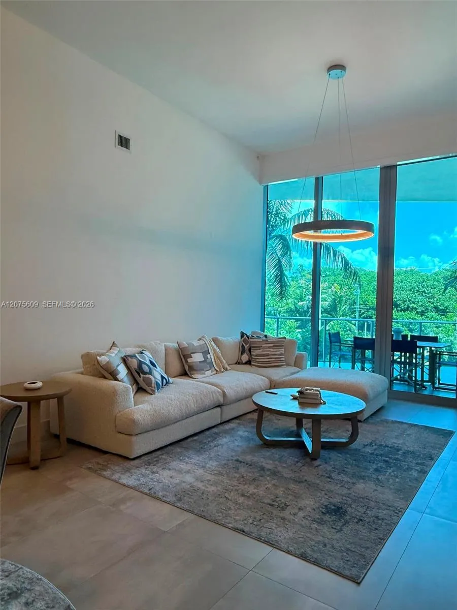 701 Fort Lauderdale Beach Blvd #214 Fort Lauderdale, FL 33304