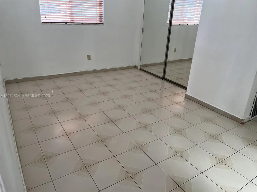 18105 NW 81st Ct Hialeah, FL 33015