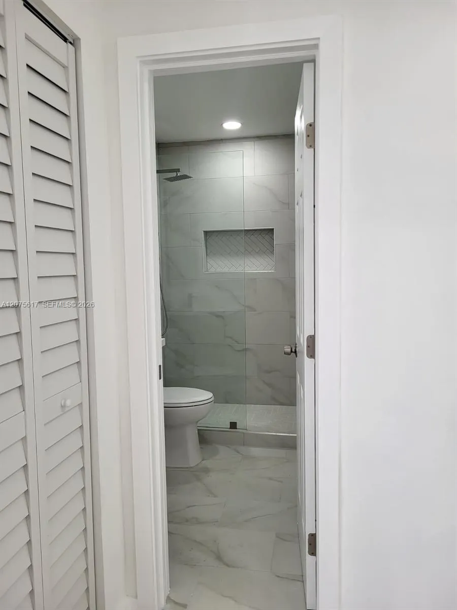 9226 SW 37th Street #9226 Miami, FL 33165