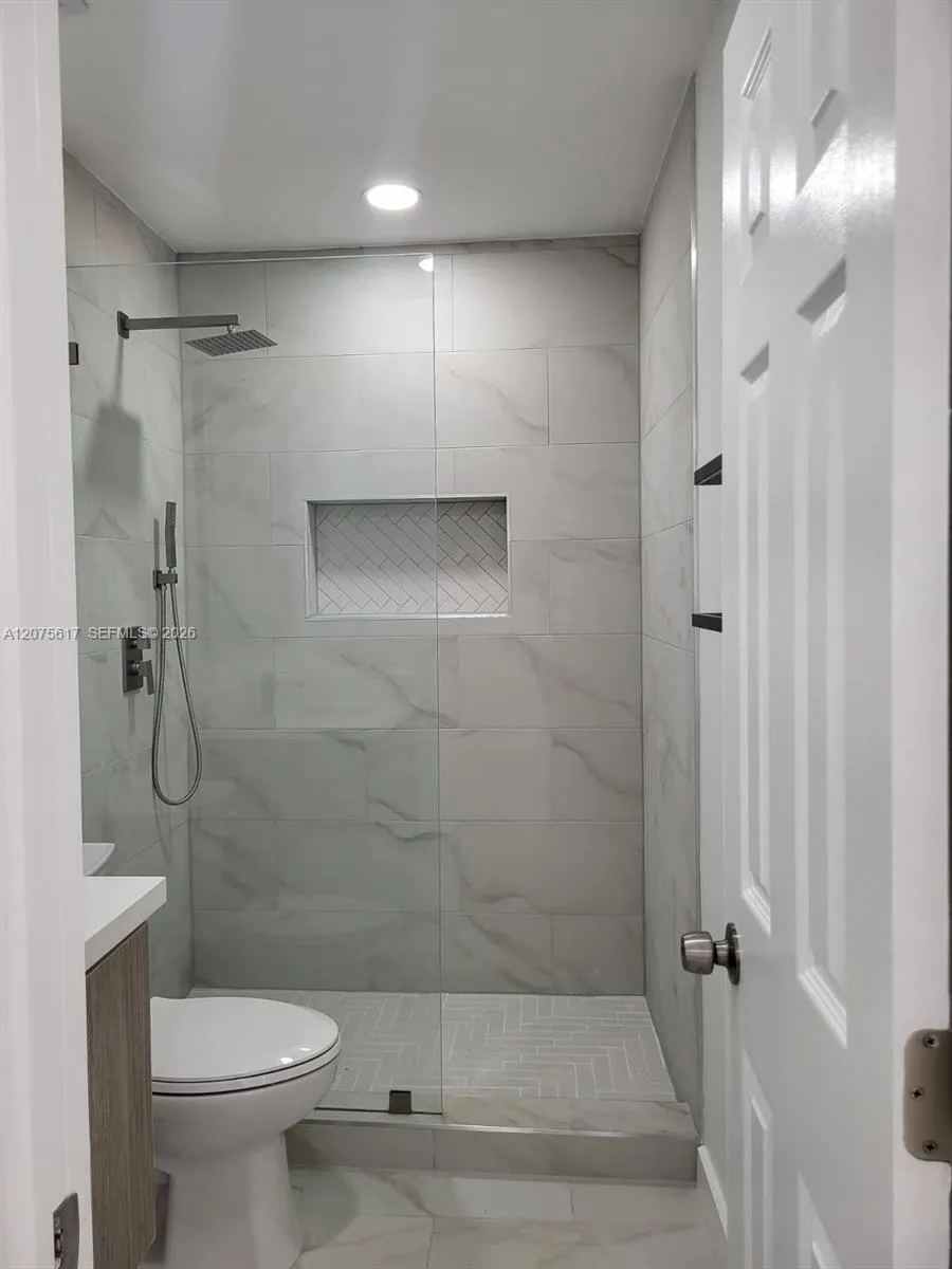 9226 SW 37th Street #9226 Miami, FL 33165