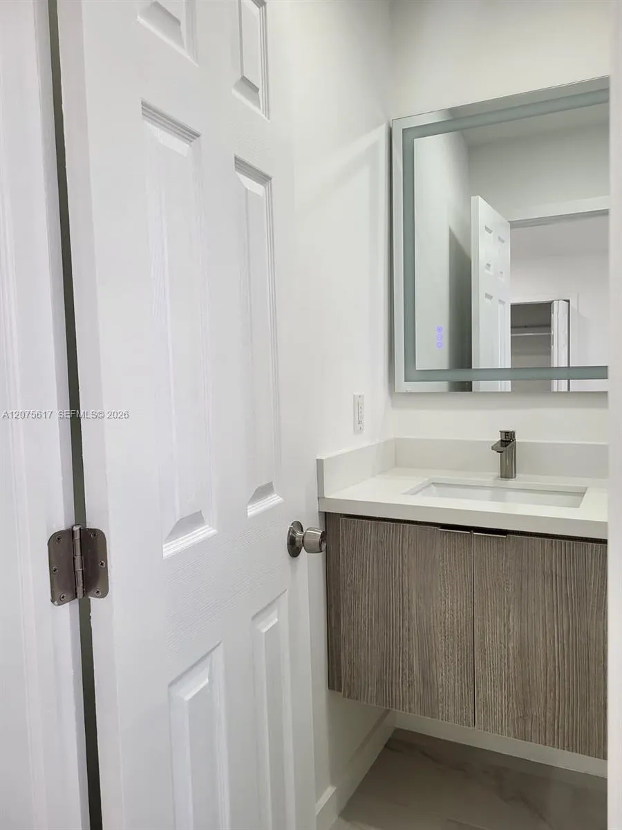 9226 SW 37th Street #9226 Miami, FL 33165