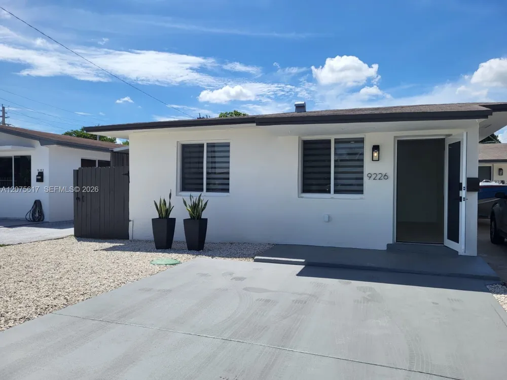 9226 SW 37th Street #9226 Miami, FL 33165