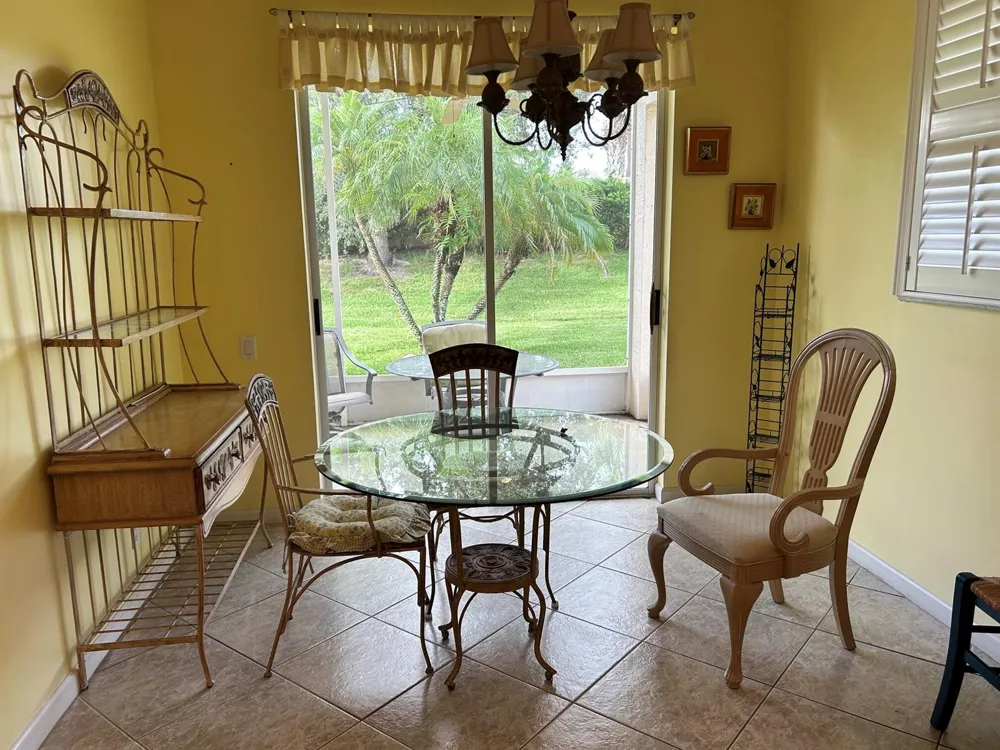 438 Sunview Way Port St. Lucie, FL 34986