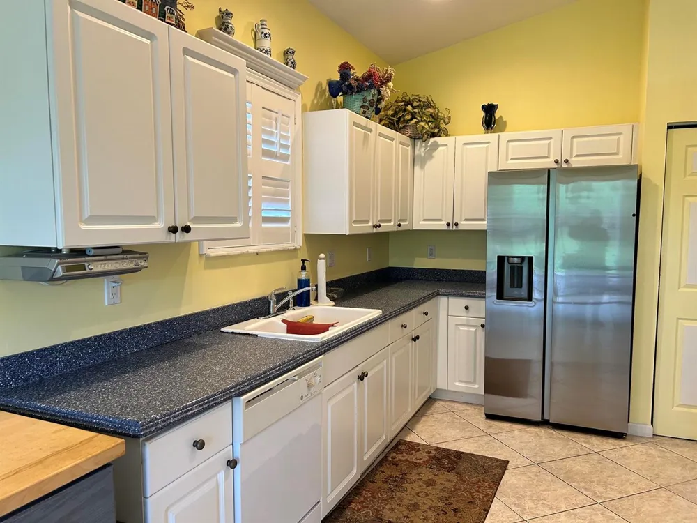 438 Sunview Way Port St. Lucie, FL 34986