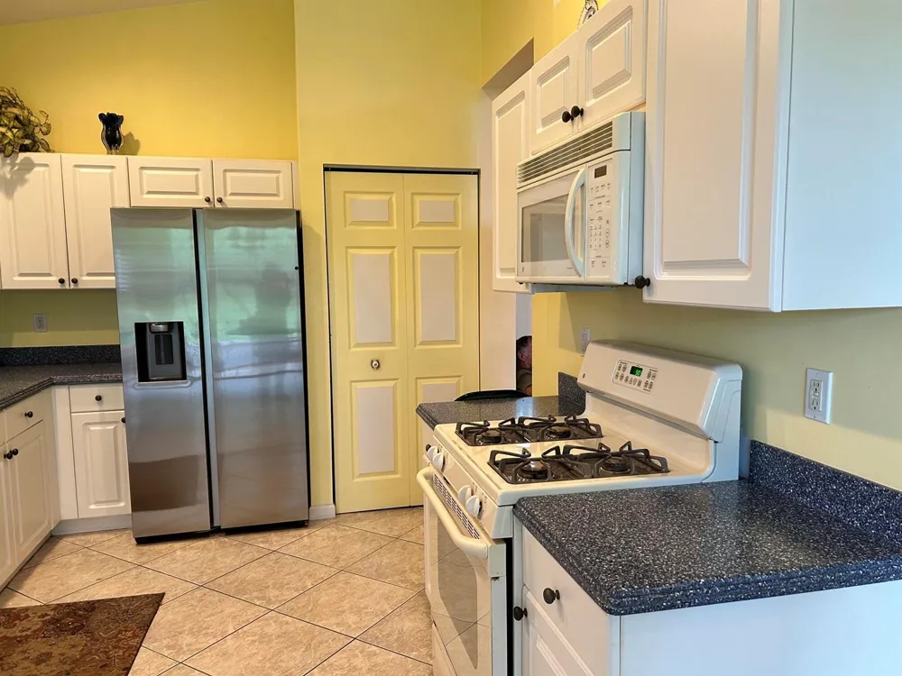 438 Sunview Way Port St. Lucie, FL 34986