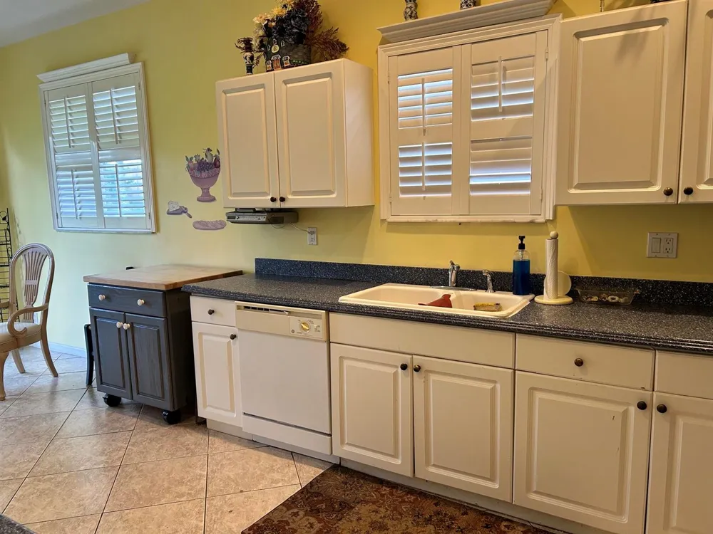 438 Sunview Way Port St. Lucie, FL 34986