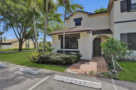 7387 NW 34th Street