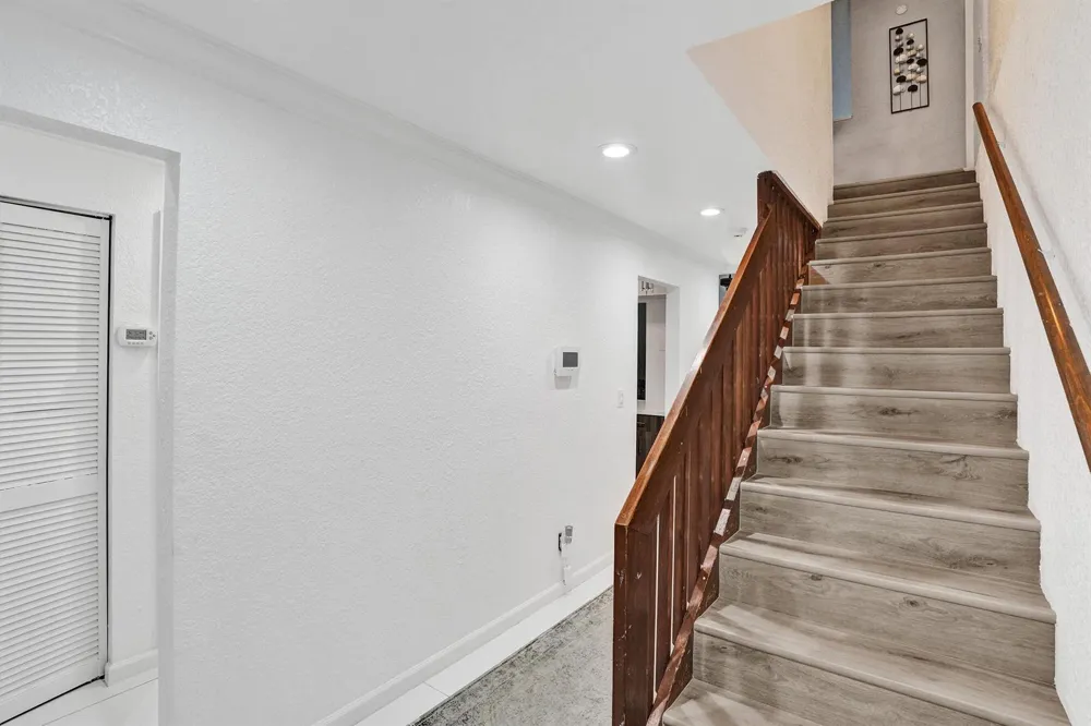 7387 NW 34th Street Lauderhill, FL 33319