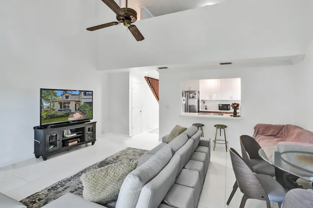 7387 NW 34th Street Lauderhill, FL 33319