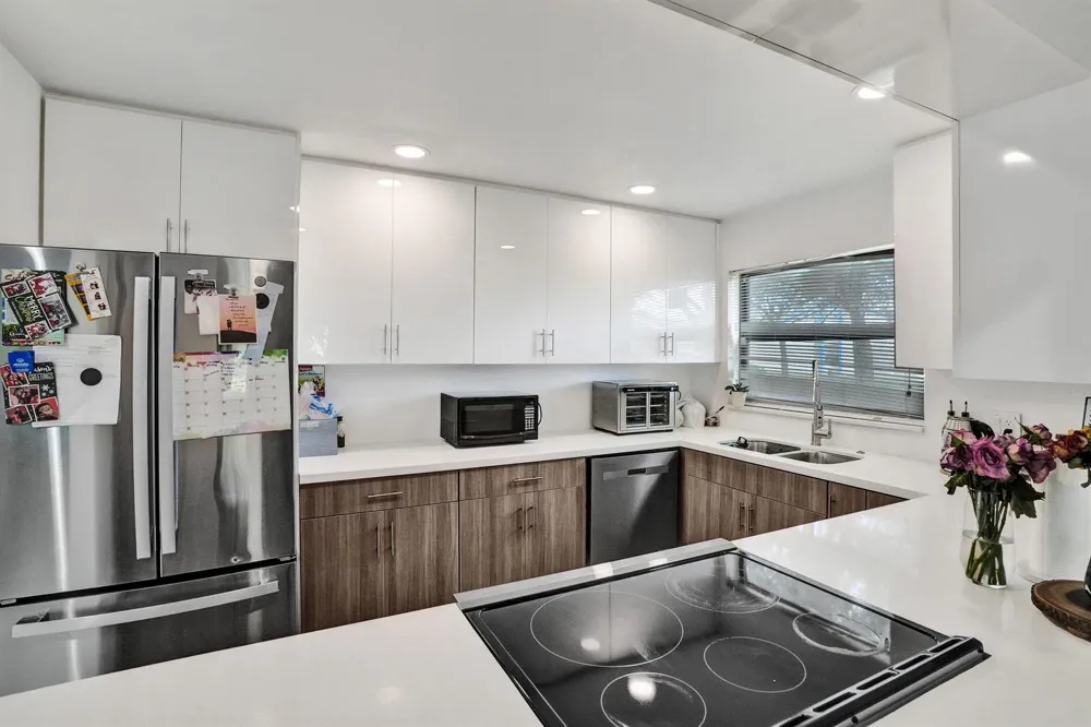 7387 NW 34th Street Lauderhill, FL 33319