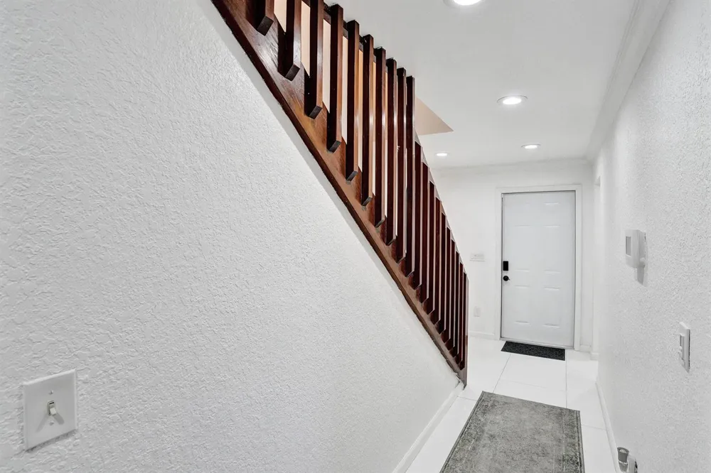 7387 NW 34th Street Lauderhill, FL 33319