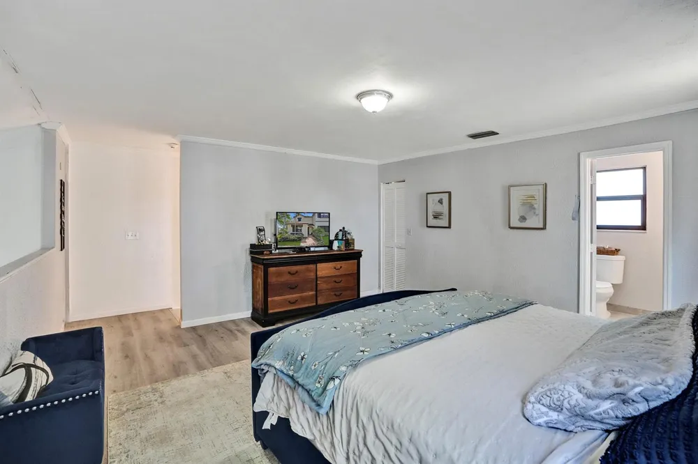 7387 NW 34th Street Lauderhill, FL 33319