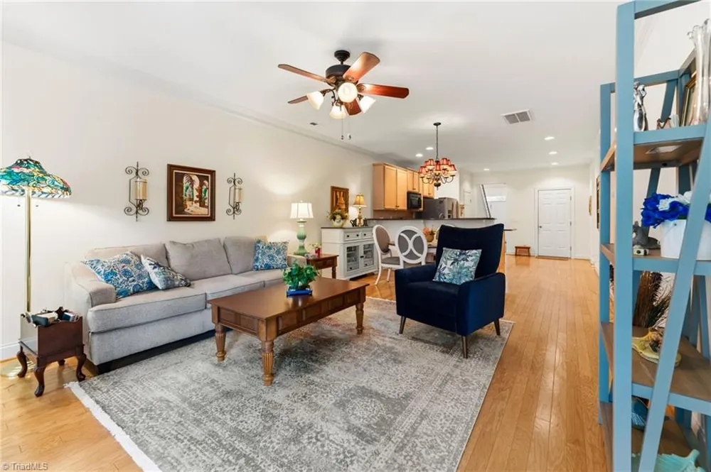 5252 Esher Drive Walkertown, NC 27051
