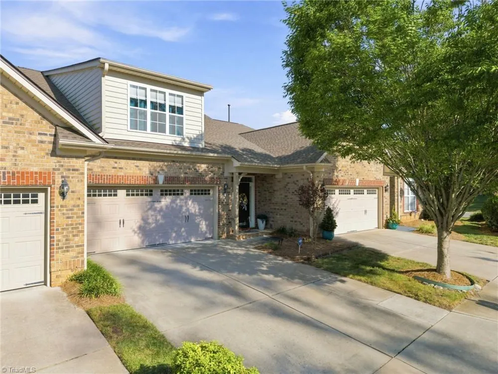 5252 Esher Drive Walkertown, NC 27051